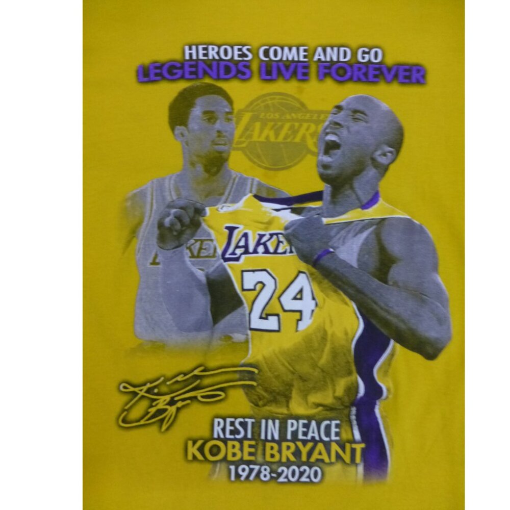 Kobe Bryant Los Angeles Lakers Legend Live Forever Shirt (Size M)